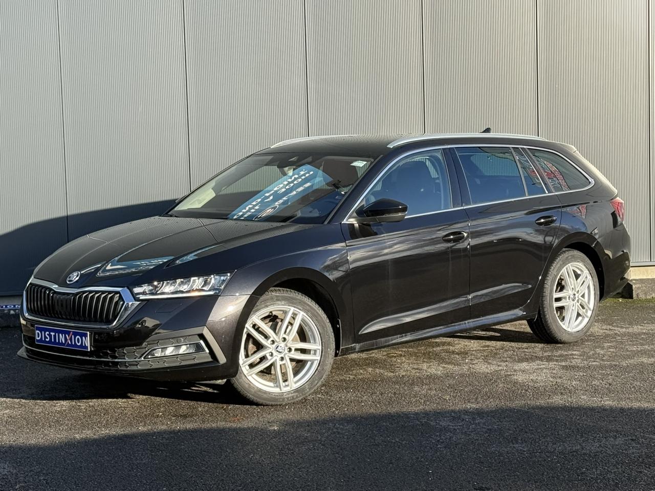 SKODA OCTAVIA COMBI 2.0 TDI 115 DSG Clever