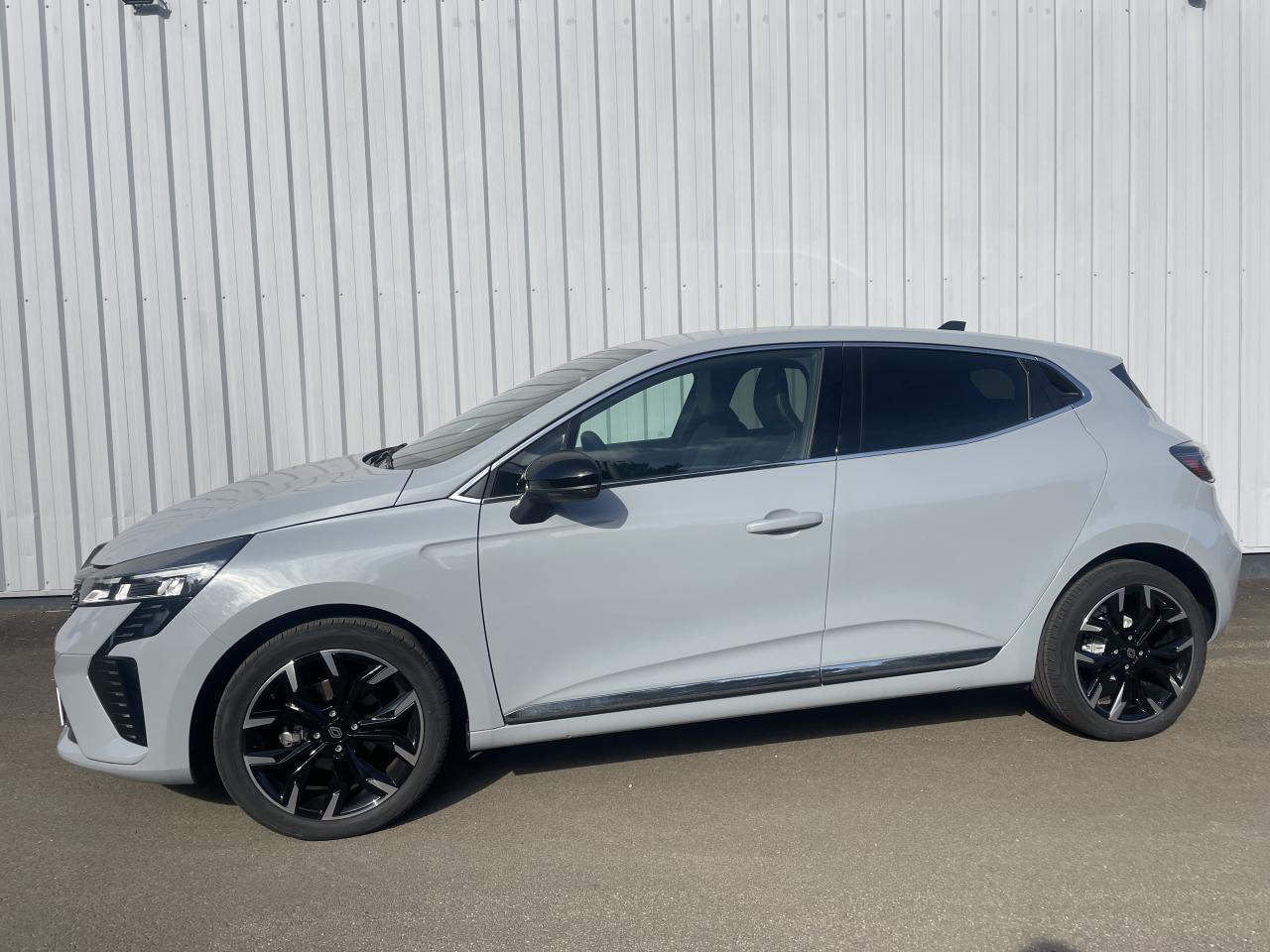 RENAULT CLIO V TCE 90 X-Tronic Techno