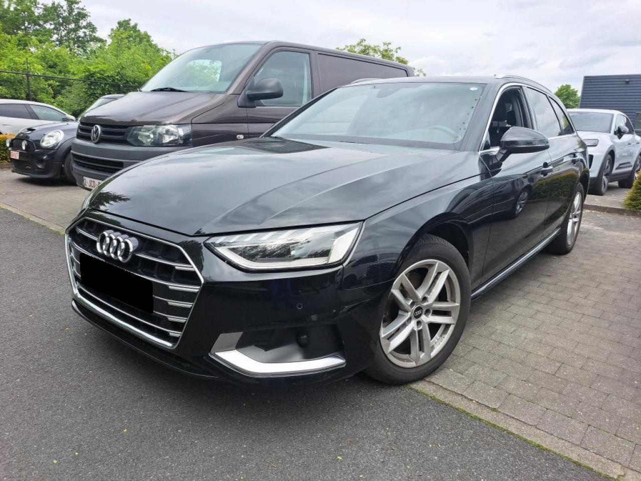 AUDI A4 AVANT 30 TDI 136 S-Tronic Advanced