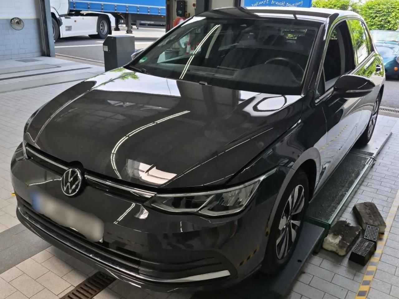 VW GOLF 8 1.0 eTSI 110 DSG Goal