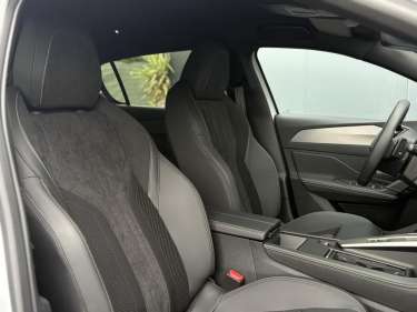 PEUGEOT 308 1.5 BlueHDI 130 EAT8 GT