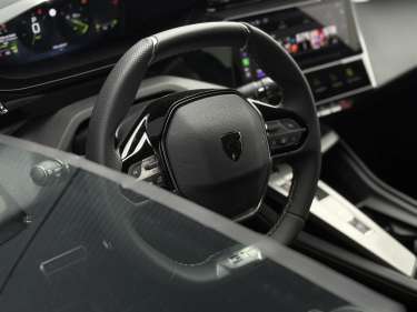 PEUGEOT 308 1.5 BlueHDI 130 EAT8 GT