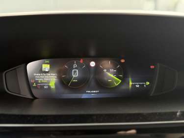 PEUGEOT 308 1.5 BlueHDI 130 EAT8 GT