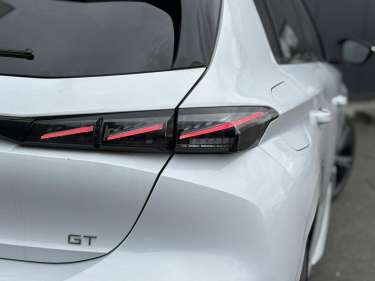 PEUGEOT 308 1.5 BlueHDI 130 EAT8 GT