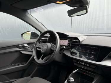 AUDI A3 BERLINE 35 TFSI 150 Design Sport