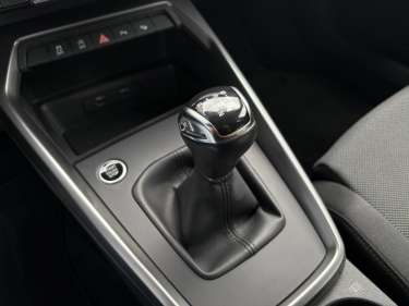 AUDI A3 BERLINE 35 TFSI 150 Design Sport