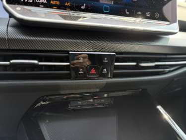 VW GOLF 8 NV 2.0 TDI 150 DSG R-Line