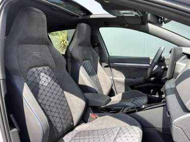 VW GOLF 8 NV 2.0 TDI 150 DSG R-Line