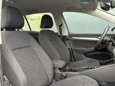 VW GOLF 8 2.0 TDI 115 DSG Life