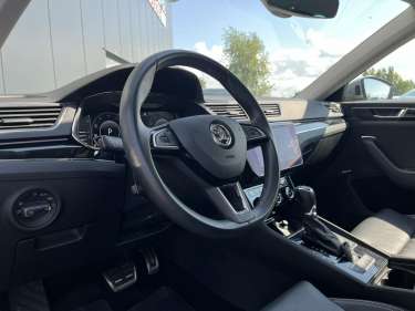 SKODA SUPERB COMBI 2.0 TDI 150 DSG Laurin & Klement