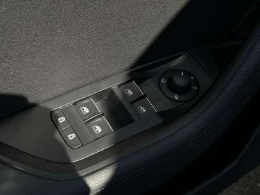 SKODA SUPERB COMBI 2.0 TDI 150 DSG Laurin & Klement
