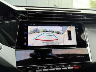 PEUGEOT 308 1.5 BlueHDI 130 EAT8 Allure