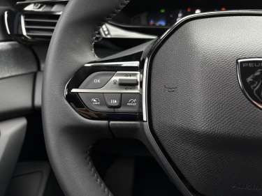 PEUGEOT 308 1.5 BlueHDI 130 EAT8 Allure