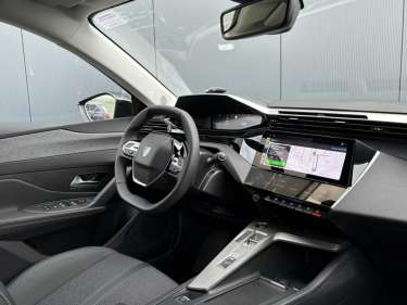 PEUGEOT 308 1.5 BlueHDI 130 EAT8 Allure