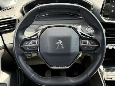 PEUGEOT 208 1.5 BlueHDI 100 Allure