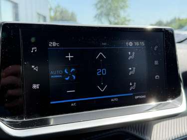 PEUGEOT 208 1.5 BlueHDI 100 Allure