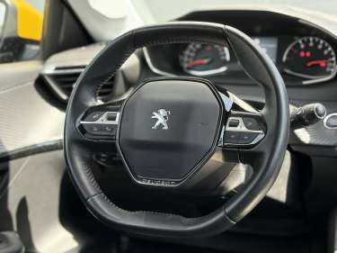 PEUGEOT 208 1.5 BlueHDI 100 Allure