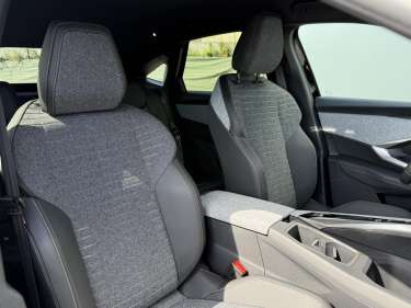 PEUGEOT 3008 NV Hybrid 145 e-DSC6 Allure