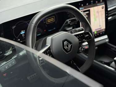 RENAULT AUSTRAL E-Tech Full Hybrid 200 Techno Esprit Alpine