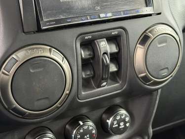 JEEP WRANGLER 2.8 CRD 200 Unlimited JK Edition Golden Eagle