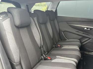 PEUGEOT 5008 1.6 BlueHDI 120 EAT6 Active Business