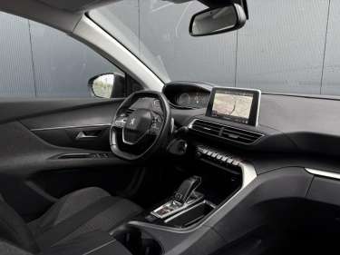 PEUGEOT 5008 1.6 BlueHDI 120 EAT6 Active Business