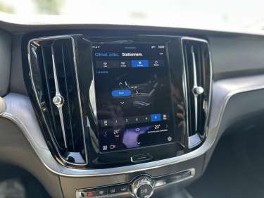 VOLVO S60 B4 197 MHEV Core +