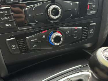 AUDI A4 AVANT 2.0 TDI 150 Business