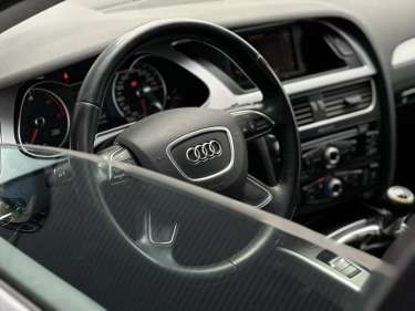 AUDI A4 AVANT 2.0 TDI 150 Business