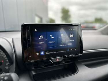 TOYOTA YARIS Hybride E-CVT 116 Confort