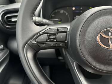 TOYOTA YARIS Hybride E-CVT 116 Confort