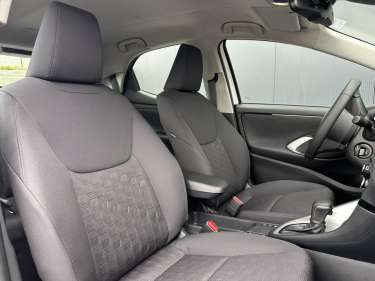 TOYOTA YARIS Hybride E-CVT 116 Confort