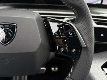 PEUGEOT 5008 NV Hybrid 145 e-DSC6 GT