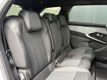 PEUGEOT 5008 NV Hybrid 145 e-DSC6 GT