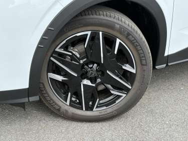 PEUGEOT 5008 NV Hybrid 145 e-DSC6 GT