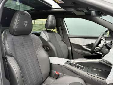 PEUGEOT 5008 NV Hybrid 145 e-DSC6 GT