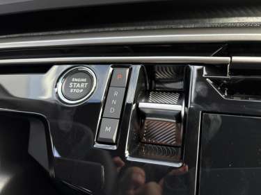 PEUGEOT 5008 NV Hybrid 145 e-DSC6 Allure