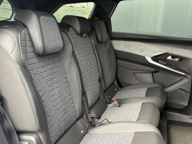 PEUGEOT 5008 NV Hybrid 145 e-DSC6 Allure