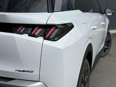 PEUGEOT 5008 NV Hybrid 145 e-DSC6 Allure