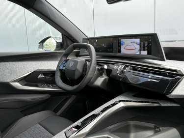 PEUGEOT 5008 NV Hybrid 145 e-DSC6 Allure