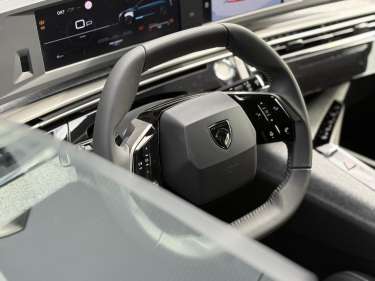 PEUGEOT 5008 NV Hybrid 145 e-DSC6 Allure