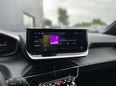 PEUGEOT 2008 NV Hybrid 145 e-DSC6 Allure