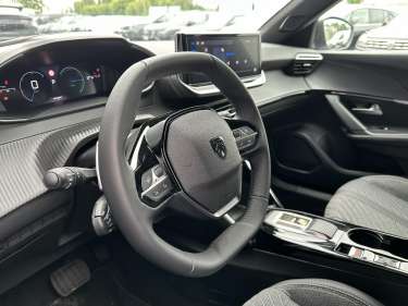 PEUGEOT 2008 NV Hybrid 145 e-DSC6 Allure