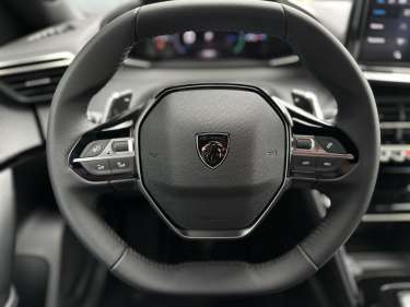 PEUGEOT 2008 NV Hybrid 145 e-DSC6 Allure