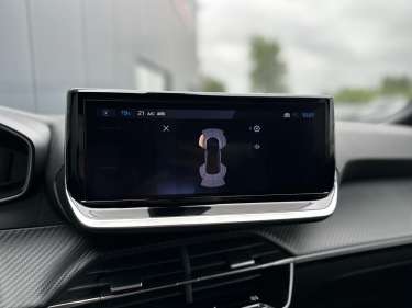 PEUGEOT 2008 NV Hybrid 145 e-DSC6 Allure