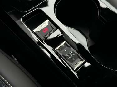 PEUGEOT 2008 NV Hybrid 145 e-DSC6 Allure