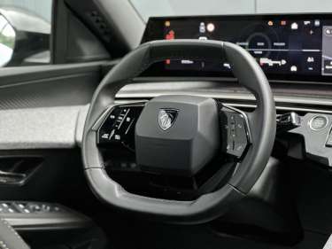 PEUGEOT 3008 NV Hybrid 145 e-DSC6 Allure