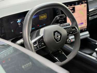 RENAULT ESPACE VI E-Tech Full Hybrid 200 Esprit Alpine 7PL