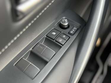 TOYOTA COROLLA TOURING SPORT 1.8 Hybrid 140 Design