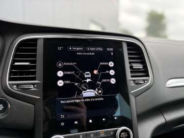 RENAULT MEGANE IV ESTATE BlueDCI 115 EDC Techno